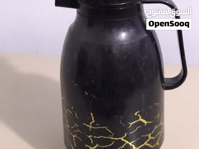 اواني زجاج متنوعة