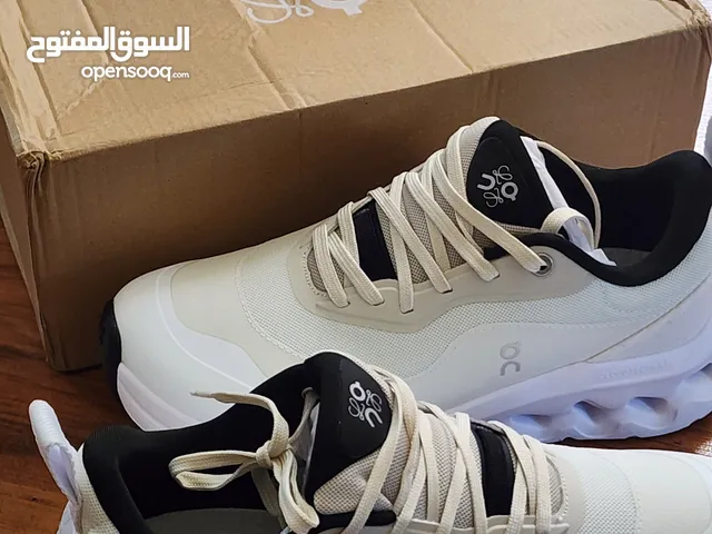White Sport Shoes in Amman