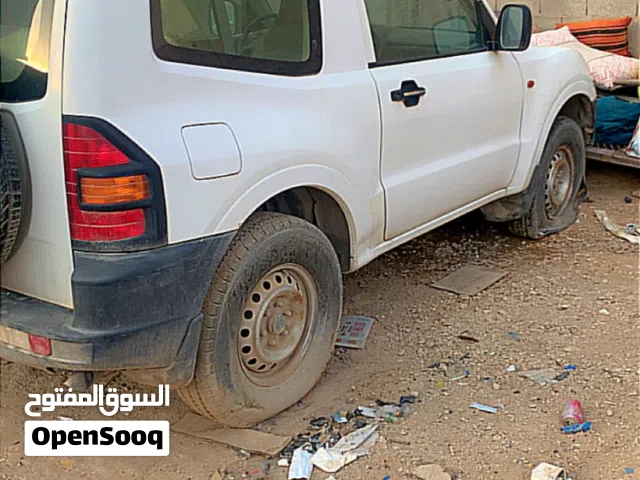 2002 ميتسوبيشي L200 Standard