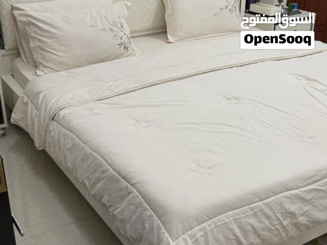سرير شبة جديد للبيع