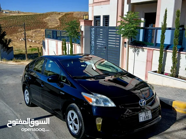 Used Toyota Prius in Amman