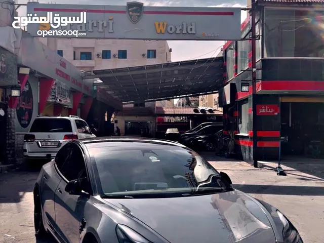 تيسلا مميزة جدًا مش ناقصها غير الصلاة على النبي ( الحبة الوحيدة تعديل كامل داخلي وخارجي)