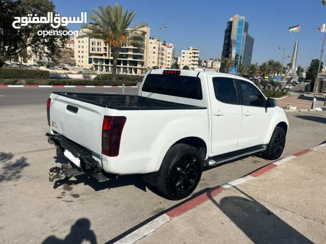 D- MAX ايسوزو