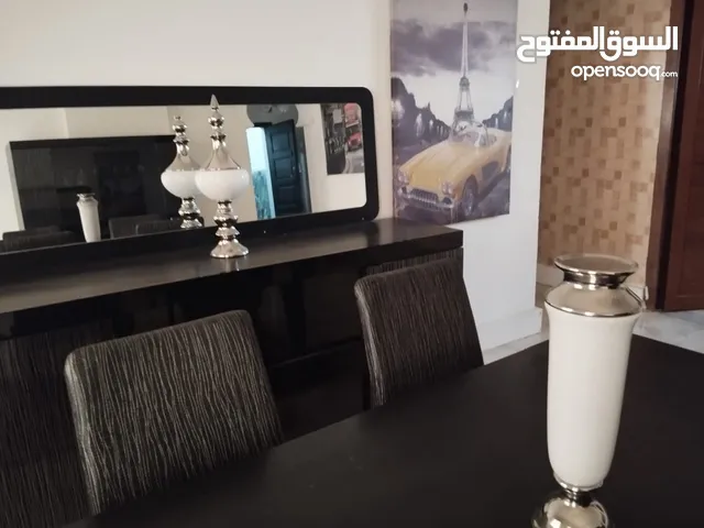 165 m2 3 Bedrooms Apartments for Rent in Tripoli Zawiyat Al Dahmani