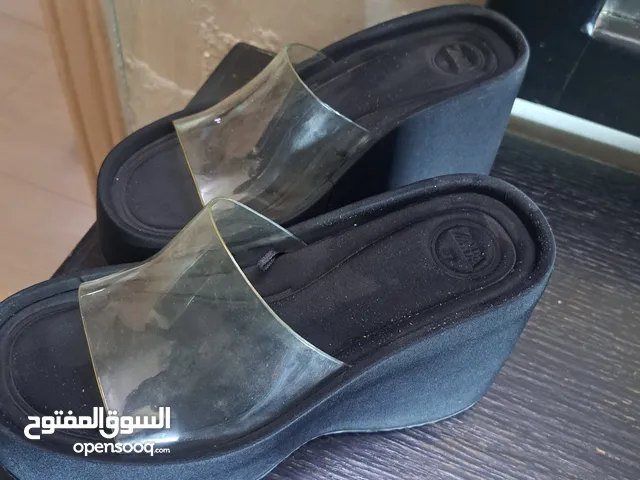 Black Comfort Shoes in Amman