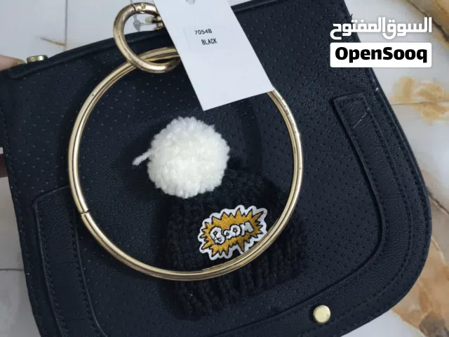 حقائب جديدة