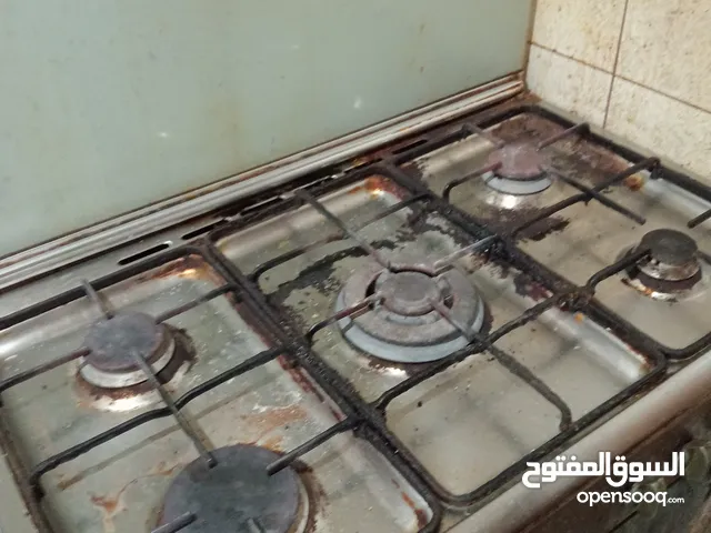 للبيع بوتاجاز 5 شعله فرن بحاله جيده السعر 25 دينار
