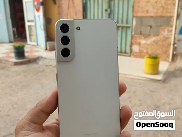 Samsung Galaxy S22 Plus 128 GB in Al Khums