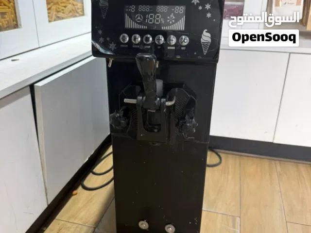 للبيع: ماكينة آيس كريم سوفت (Soft Ice Cream Machine)