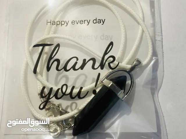 للبيع جمله فقط 300 اكسسوارات نسائية منوعه جاهز ومغلفه جديدة