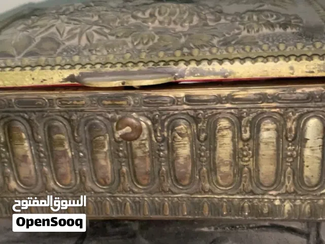 تحفة فنية شغل يدوي بارز علبة تخزين من نحاس