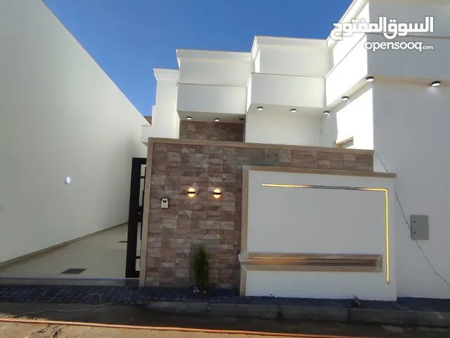 175 m2 5 Bedrooms Townhouse for Sale in Tripoli Al-Sidra