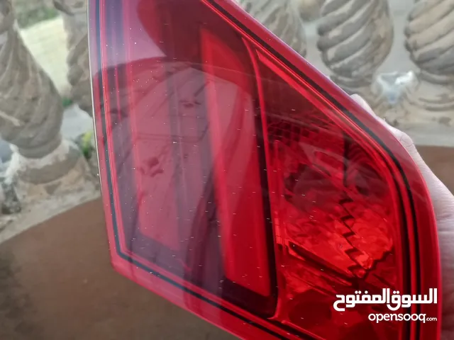 feux arrière 308 t9 d'origine côté chauffeur