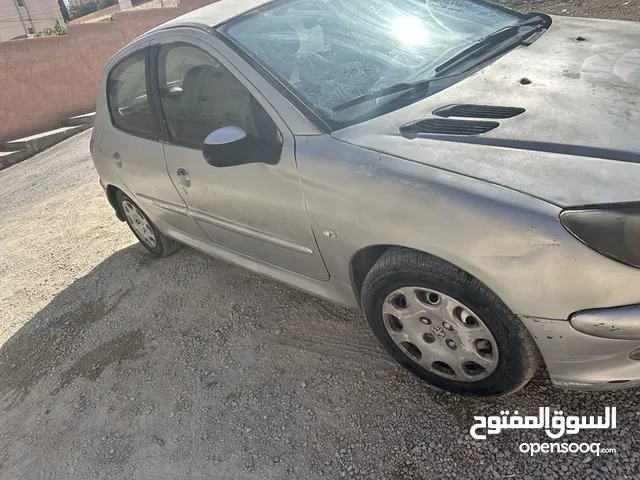 Used Peugeot 206 in Zarqa