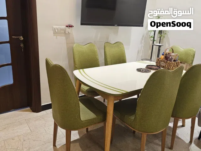 ميز طعام للبيع