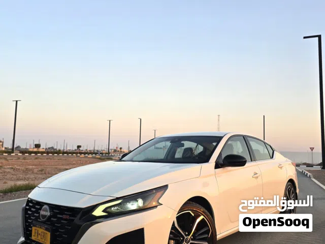 2023 Nissan Altima SR
