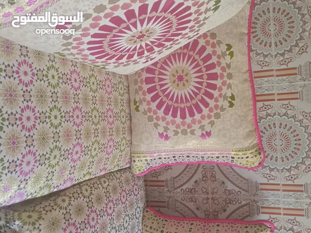 طقم ديال غلافات الصالون فاخر + 12 وسادة جودة ممتازة وحالة نقية