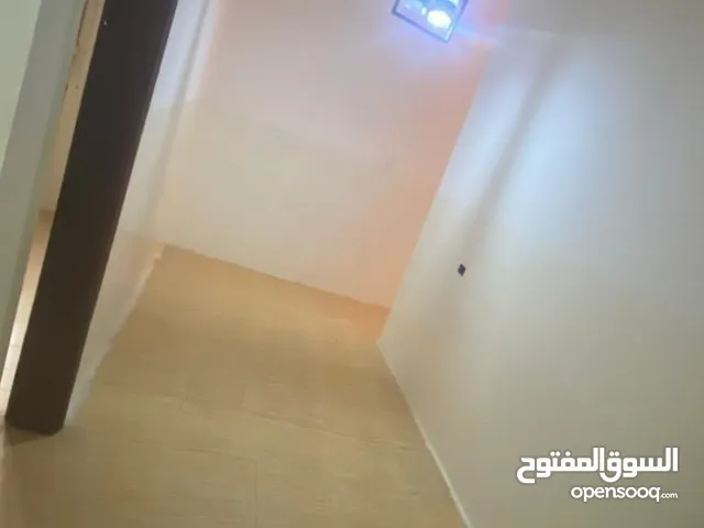 145 m2 More than 6 bedrooms Townhouse for Sale in Tripoli Alfornaj