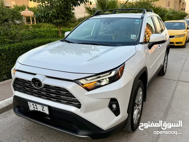 راف فور 2024 لمتد بحالة ممتازة، حادث بسيط