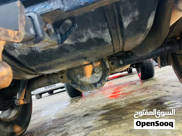 2001 جيب شيروكى Sport