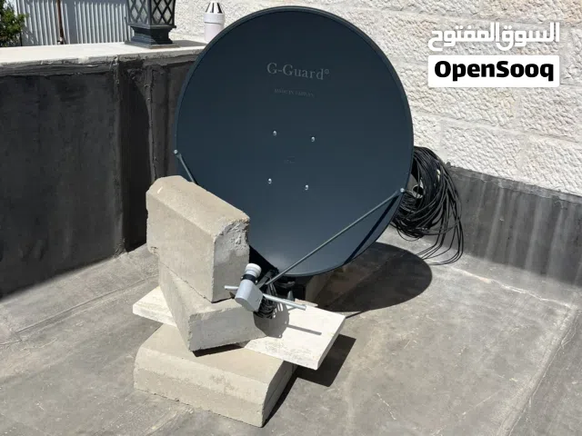 صحن ستاليت جي قارد 90 سم مع لاقط 8 مخارج