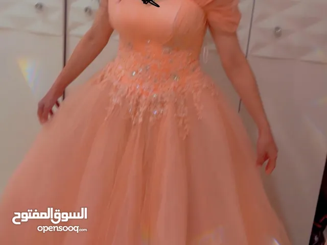 فستان سهره او خطبه يلبس كافه المقاسات من S إلى XL وفوق