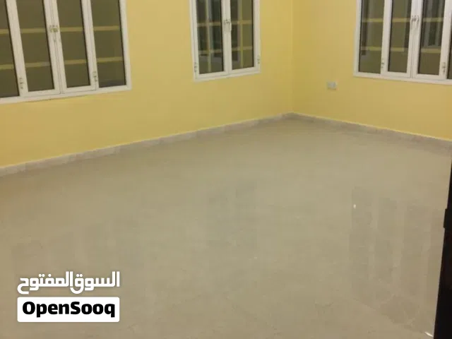 شقه الايجار في الموالح الجنوبيه بلقرب من مركز الجمله