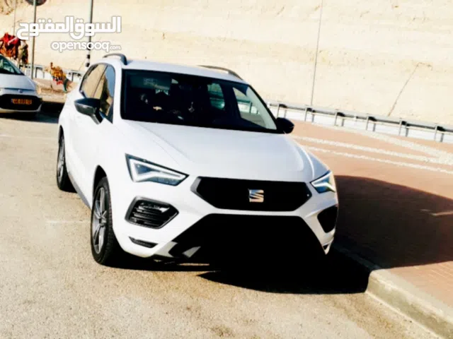 سيات أتيكا FR كاملة الإضافات محرك 1500 بنزين 150 حصان FR داخلي وخارجي كامل عداد. 30000 كم أصل ألماني