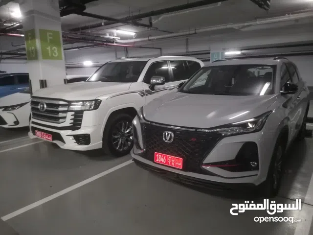 Sedan Toyota in Muscat