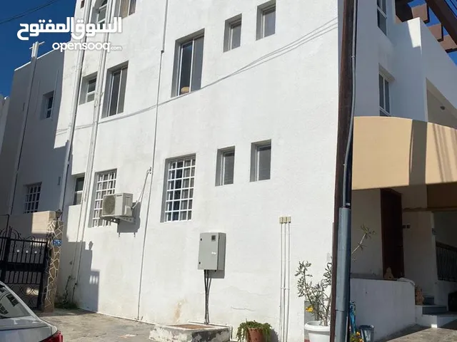 100 m2 4 Bedrooms Villa for Sale in Muscat Qurm