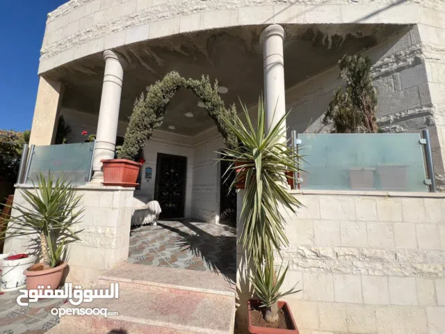 165 m2 3 Bedrooms Townhouse for Sale in Amman Other