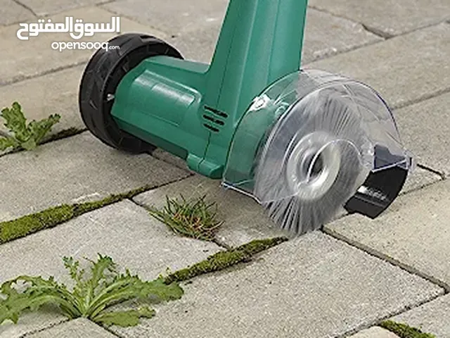 ماكينة تنظيف الفواصل من العشب والاتربة