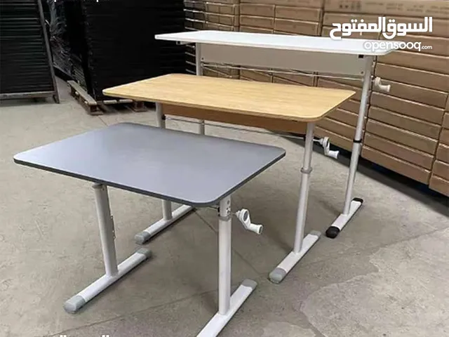 افخم الموديلات من طاولات اللابتوب بمواصفات مميزة إمكانية التحكم بالارتفاع/ قابلة للطي / احجام مختلفه