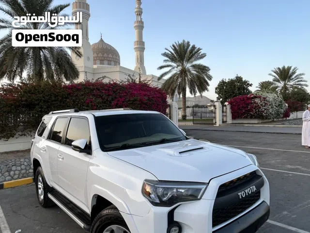 2019 تويوتا 4 رونر SR5