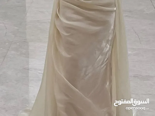 فستان سهرة انيق بتصميم مميز من المصمم(miss couture)walid akkad