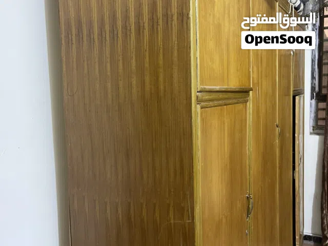 كنتور صاج 4 ابواب نظيف للبيع