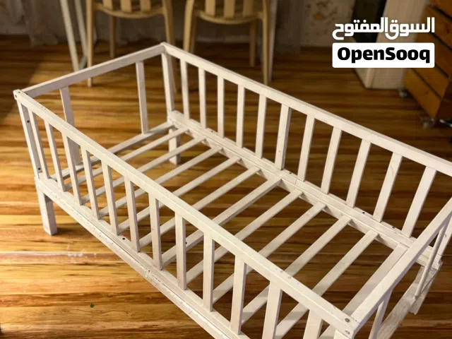 كاروك اطفال مستعمل خشب عراقي قوي مستعمل نضيف