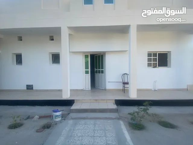 1 m2 4 Bedrooms Townhouse for Rent in Northern Governorate Jannusan