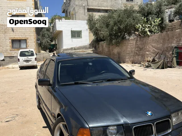 1992 BMW 3 Series 318