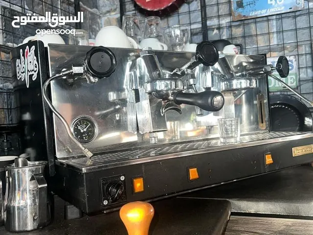 ماكينة باريستا مستعمل مع مطحنة قهوة  بسعر مغري