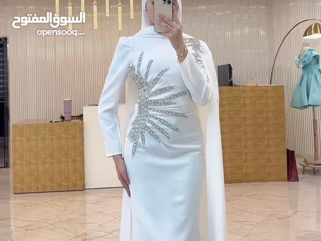 فستان كتب كتاب جديد مش ملبوس