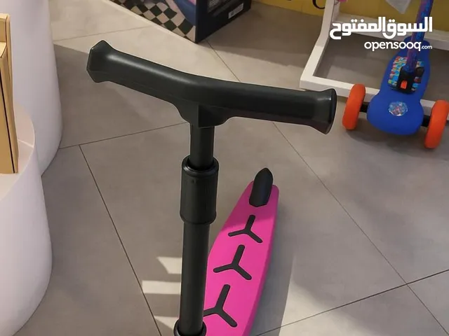 اسكوتر اطفال شبه جديد (غير مستخدم)
