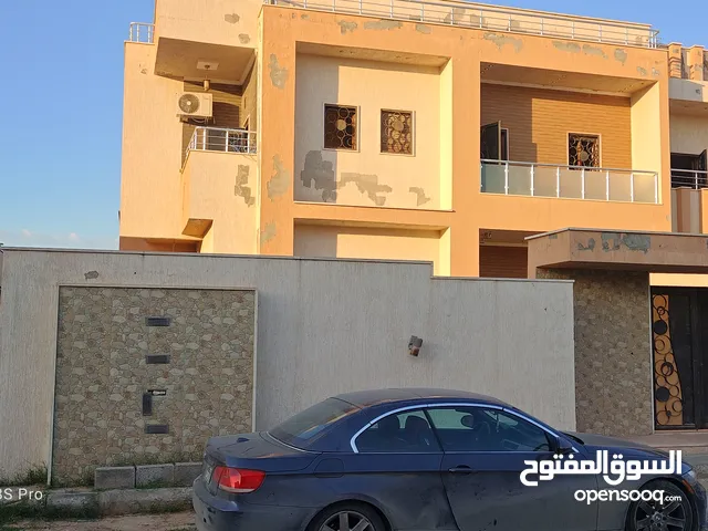 430 m2 5 Bedrooms Villa for Sale in Tripoli Al-Kremiah