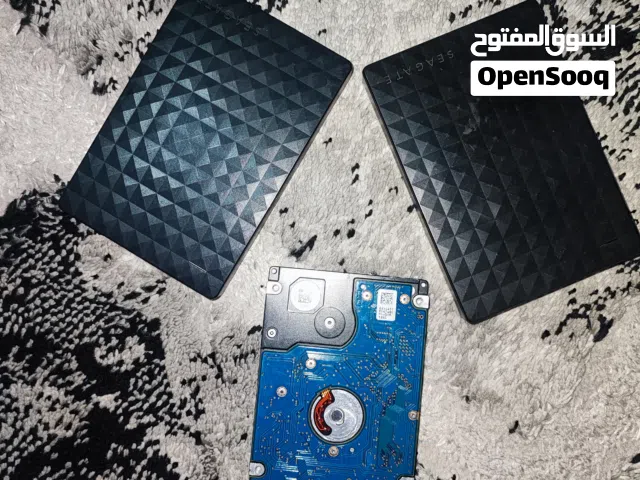 تلاتة هاردسكات للبيع