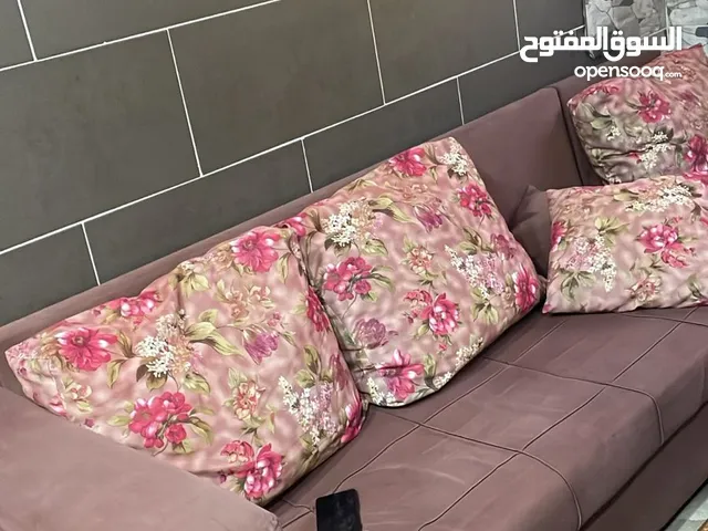 طقم كورنر بحالة ممتازة