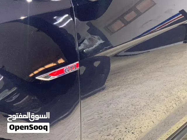 2017 فولكسفاغن جولف GTI SE