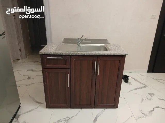 مجلى مع خزانه وجرانيت وبطاريه ممتازه للبيع