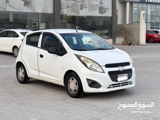 Chevrolet Spark 2015 (White)