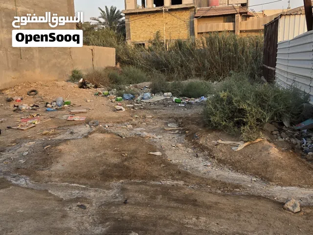 قطعة 200 م بموقع مميز