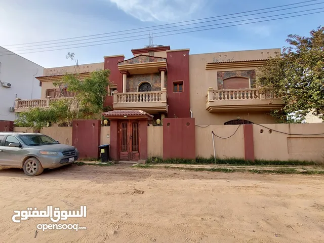 1200 m2 More than 6 bedrooms Villa for Sale in Tripoli Abu Saleem